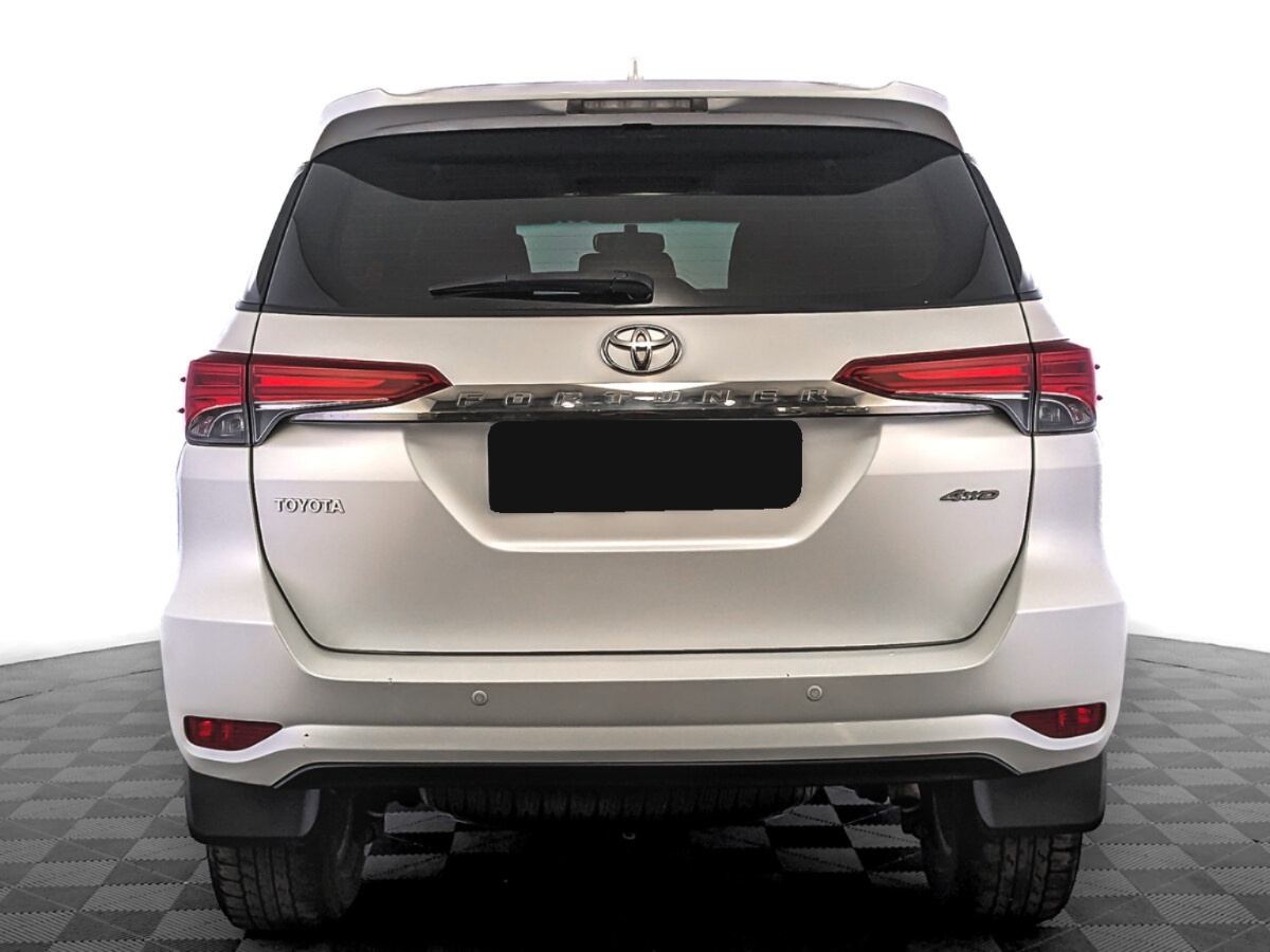 Toyota Fortuner, 2018