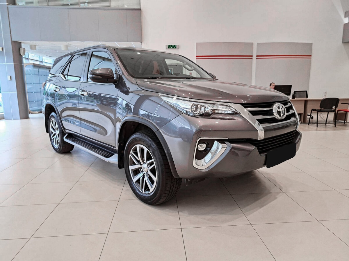 Toyota Fortuner, 2018