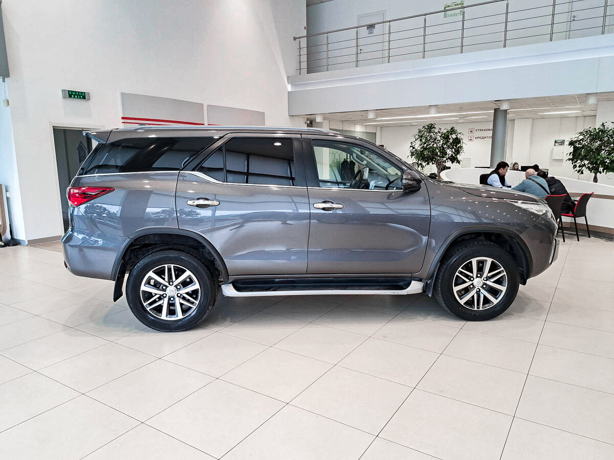 Toyota Fortuner, 2018