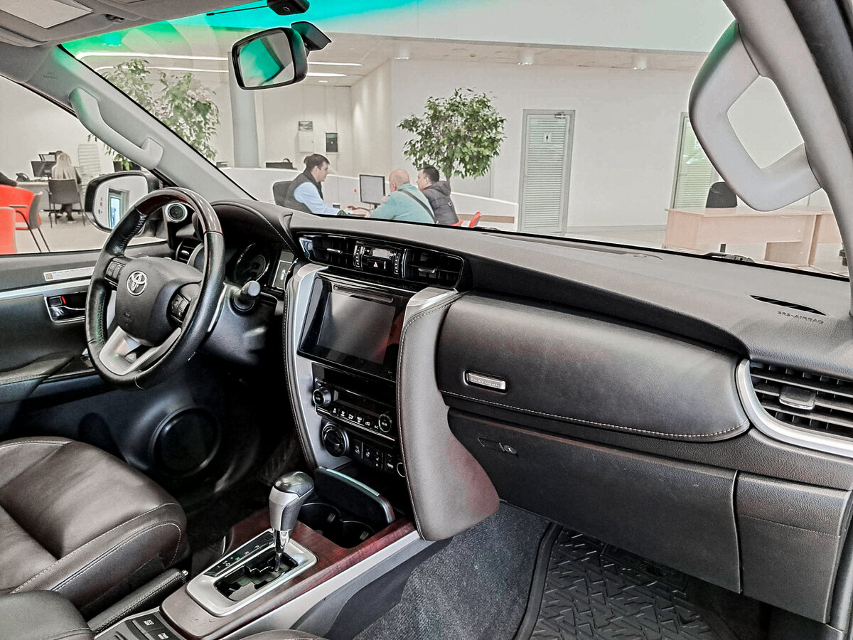 Toyota Fortuner, 2018