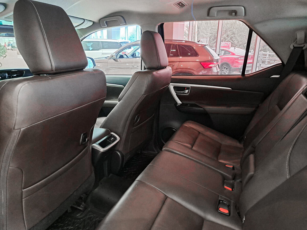 Toyota Fortuner, 2018