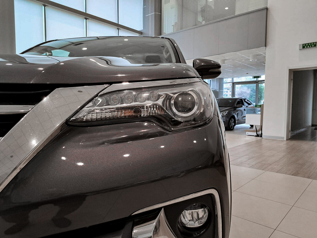 Toyota Fortuner, 2018