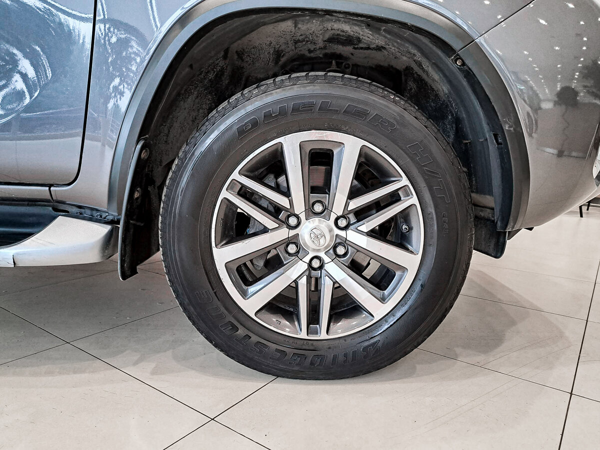 Toyota Fortuner, 2018