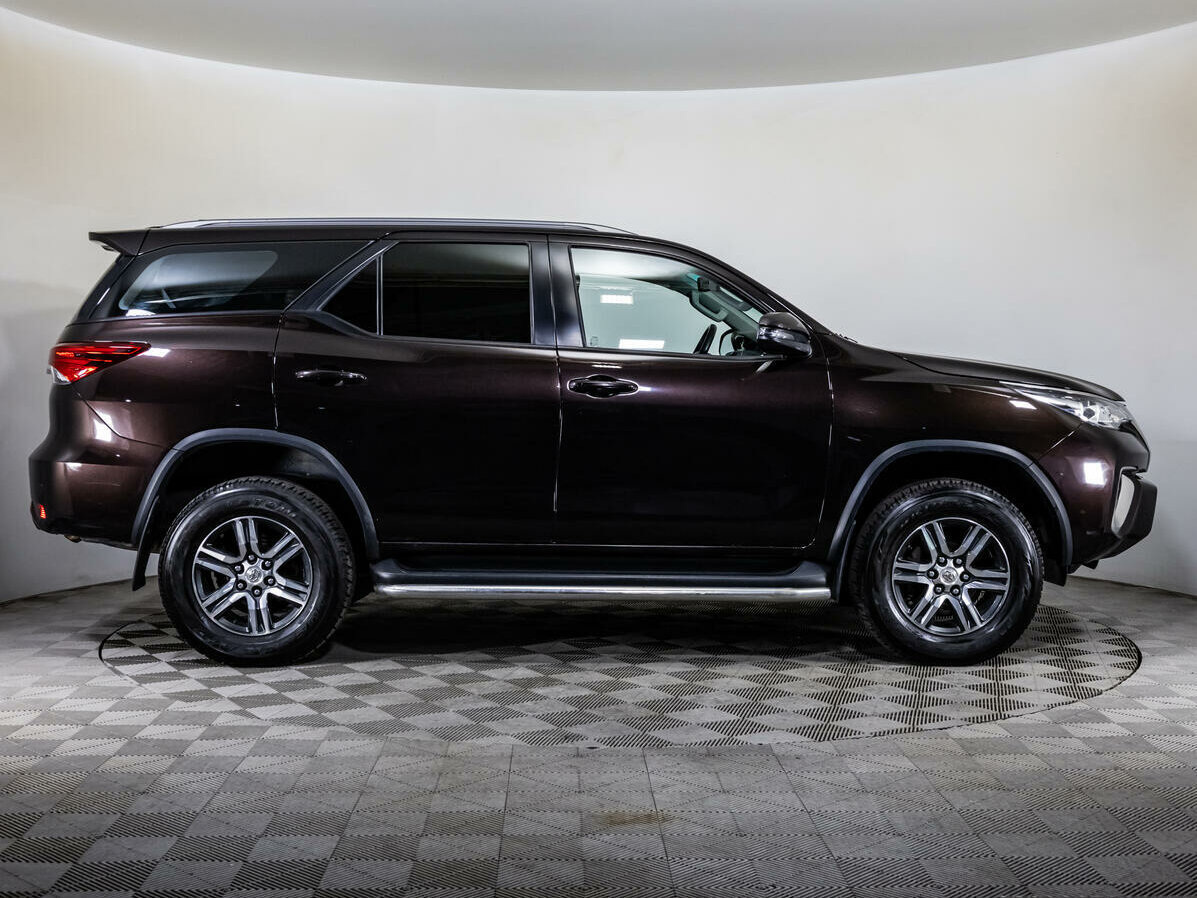 Toyota Fortuner, 2018
