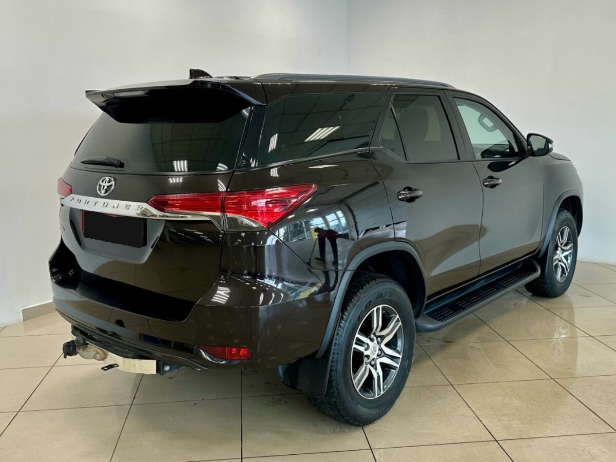 Toyota Fortuner, 2021