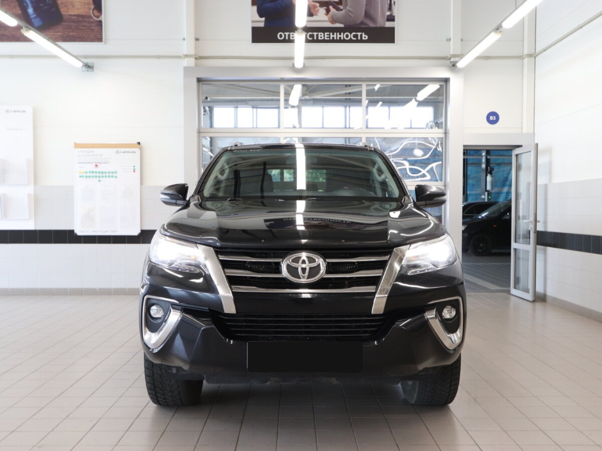 Toyota Fortuner, 2018