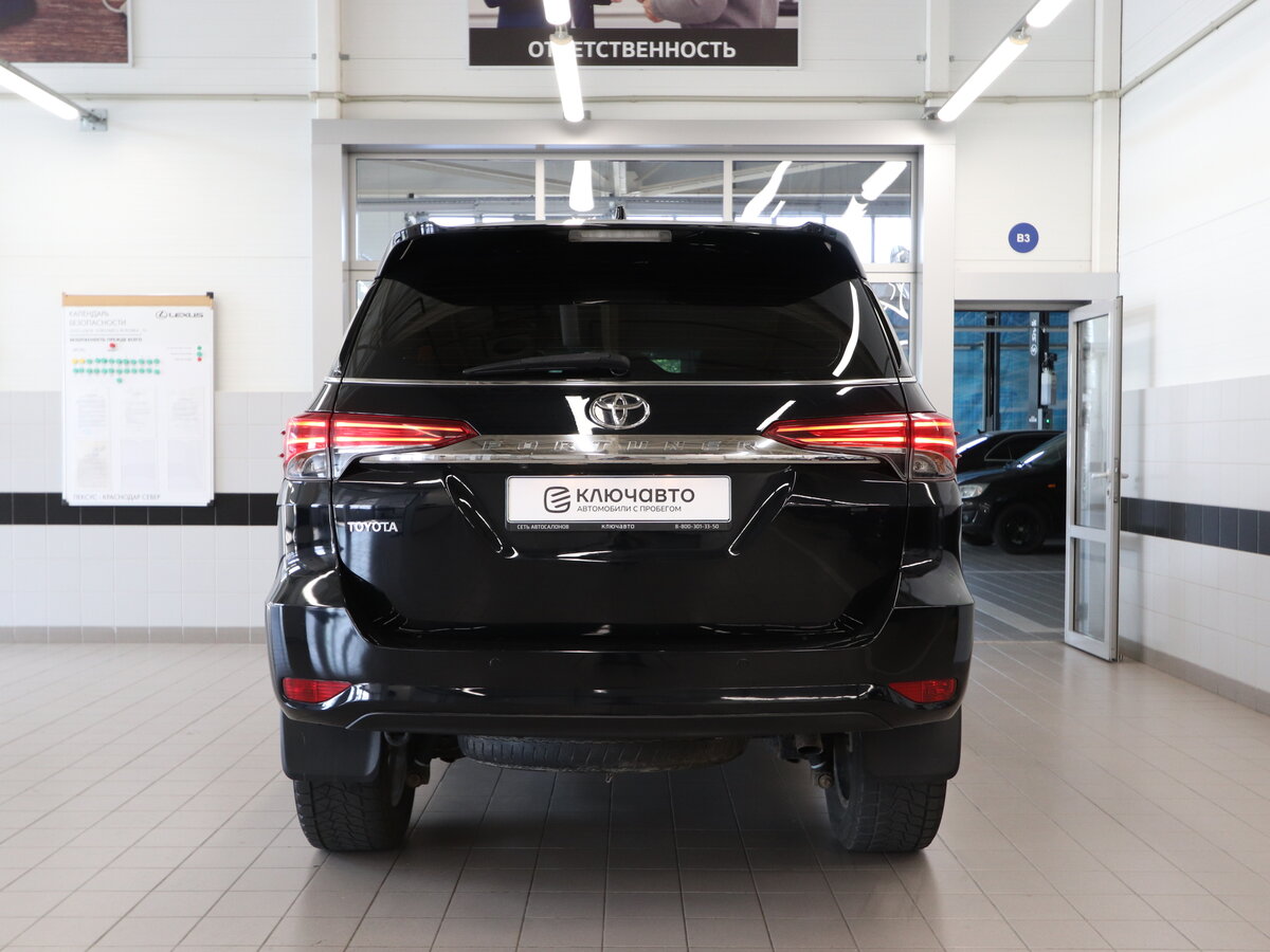 Toyota Fortuner, 2018