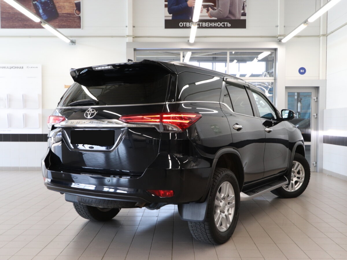 Toyota Fortuner, 2018