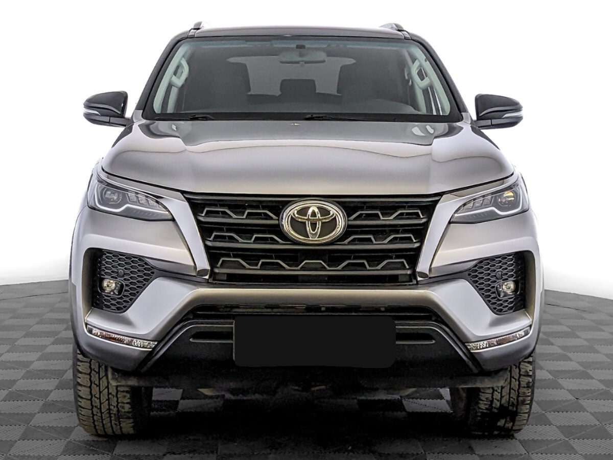 Toyota Fortuner, 2021