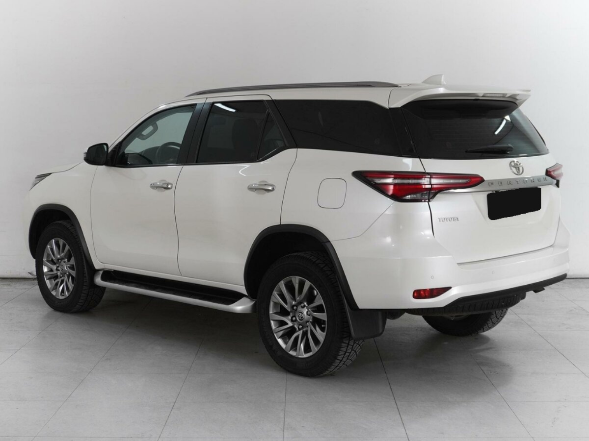 Toyota Fortuner, 2020