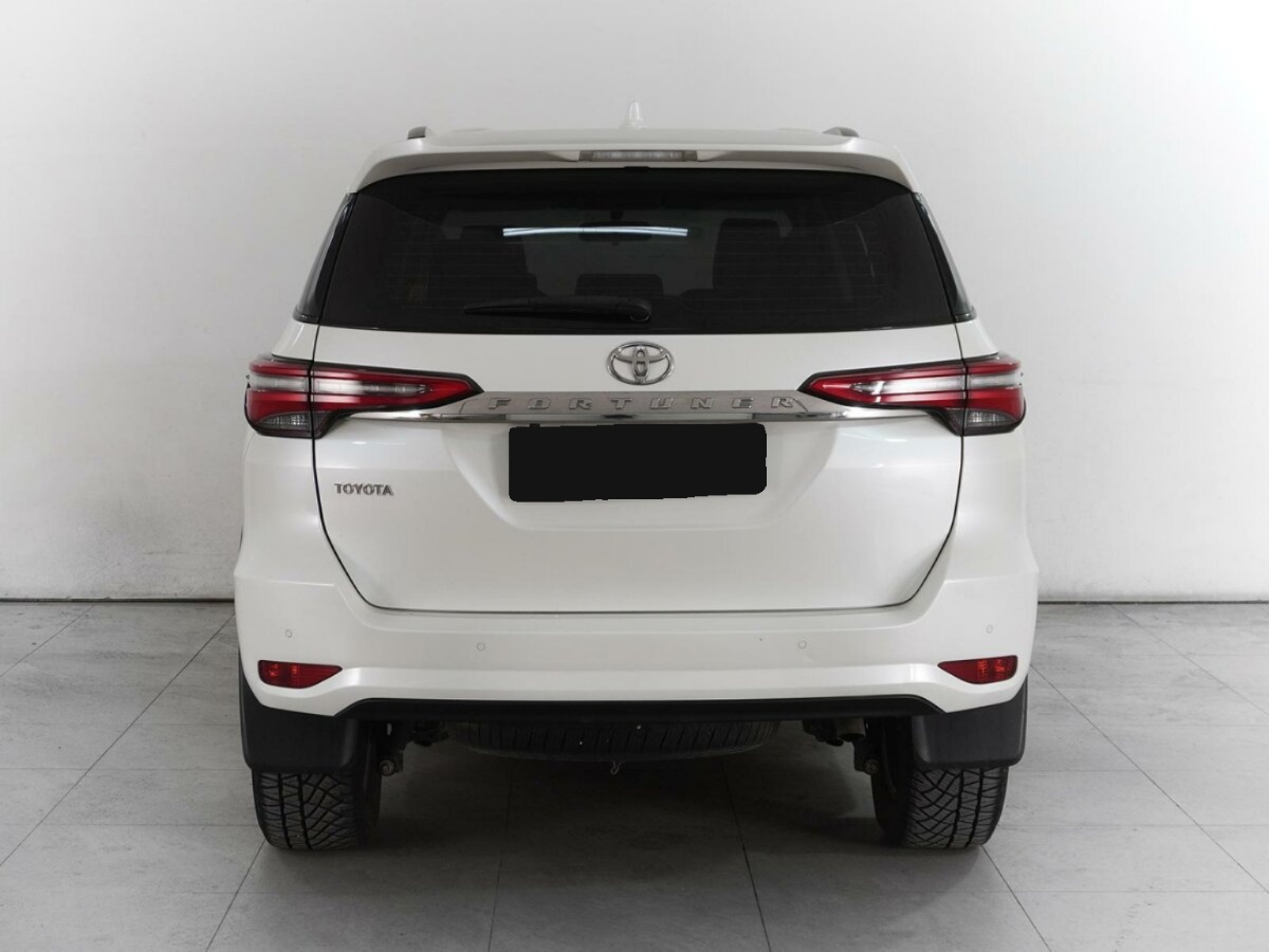 Toyota Fortuner, 2020