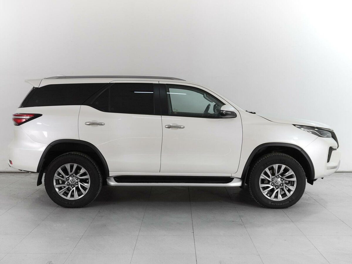 Toyota Fortuner, 2020