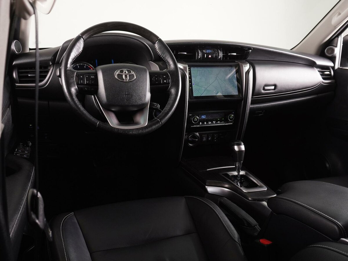 Toyota Fortuner, 2020