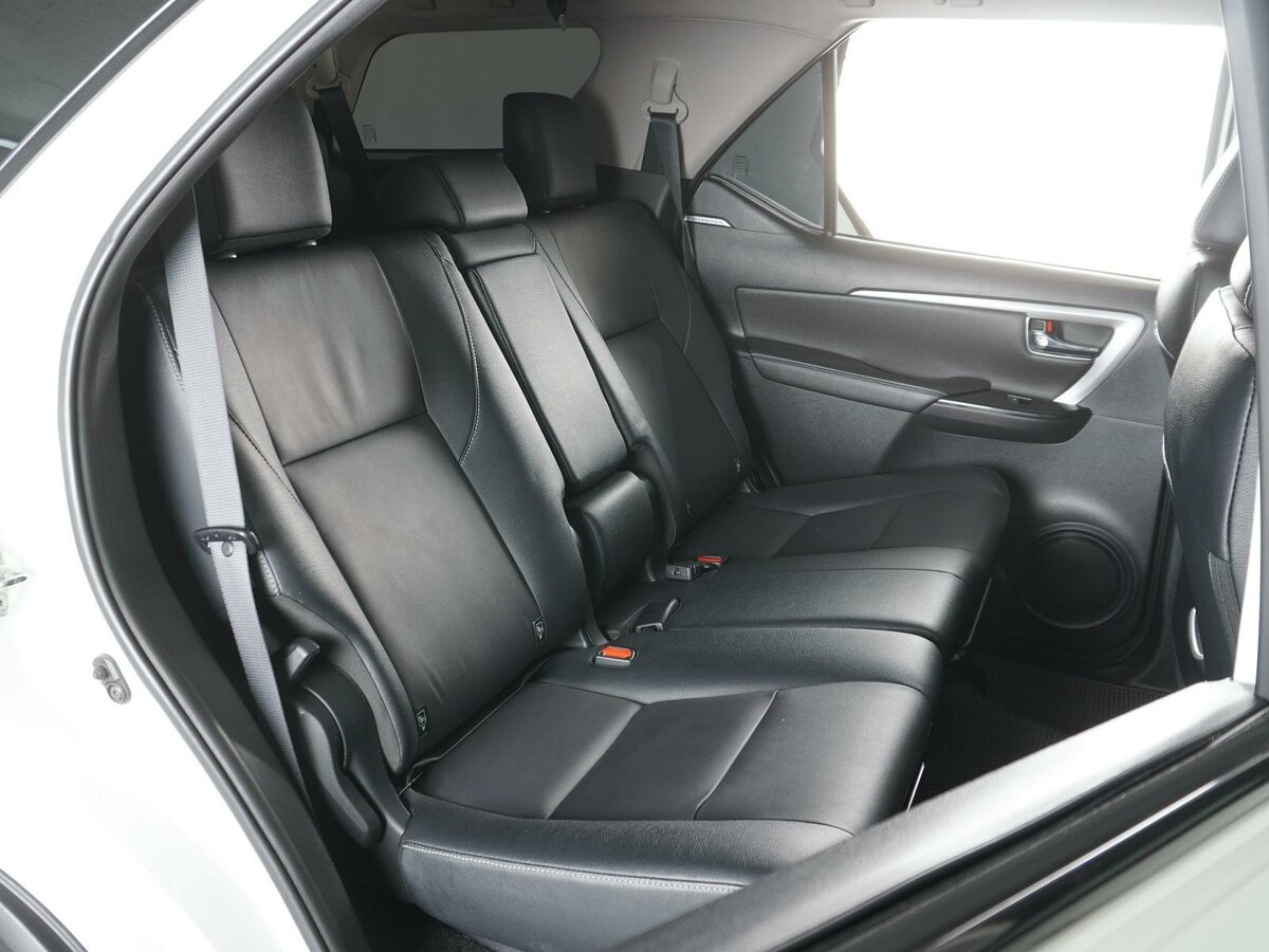 Toyota Fortuner, 2020