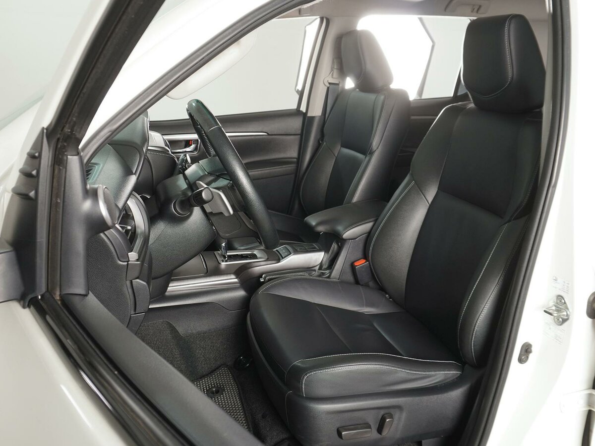 Toyota Fortuner, 2020