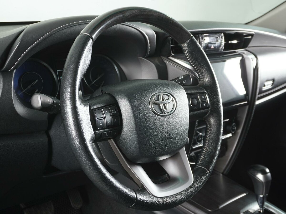 Toyota Fortuner, 2020