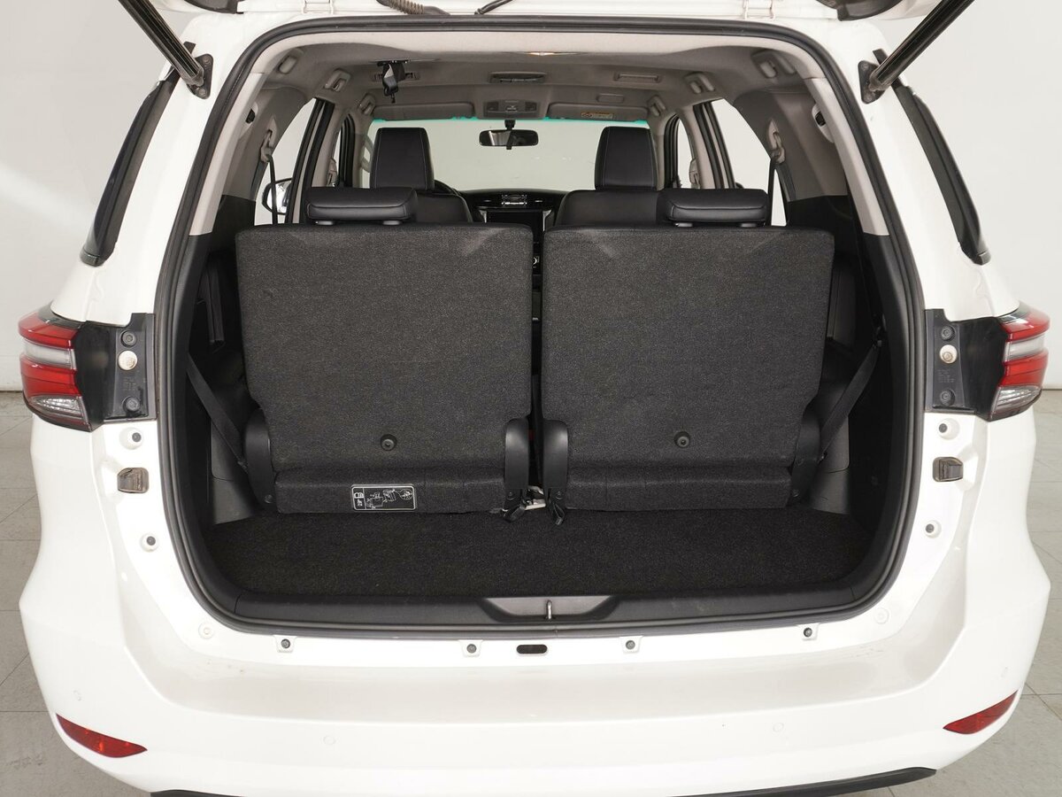 Toyota Fortuner, 2020