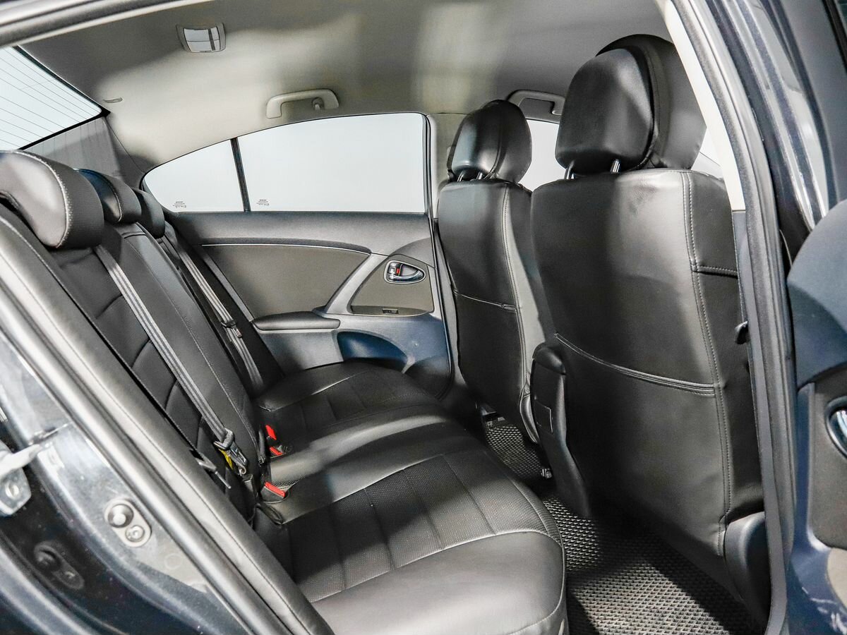 Toyota Avensis, 2009