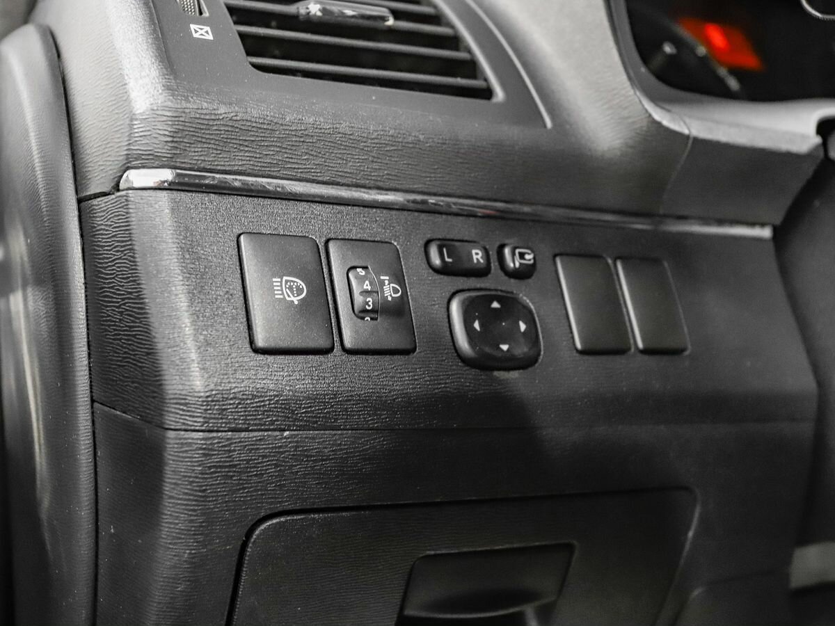 Toyota Avensis, 2009