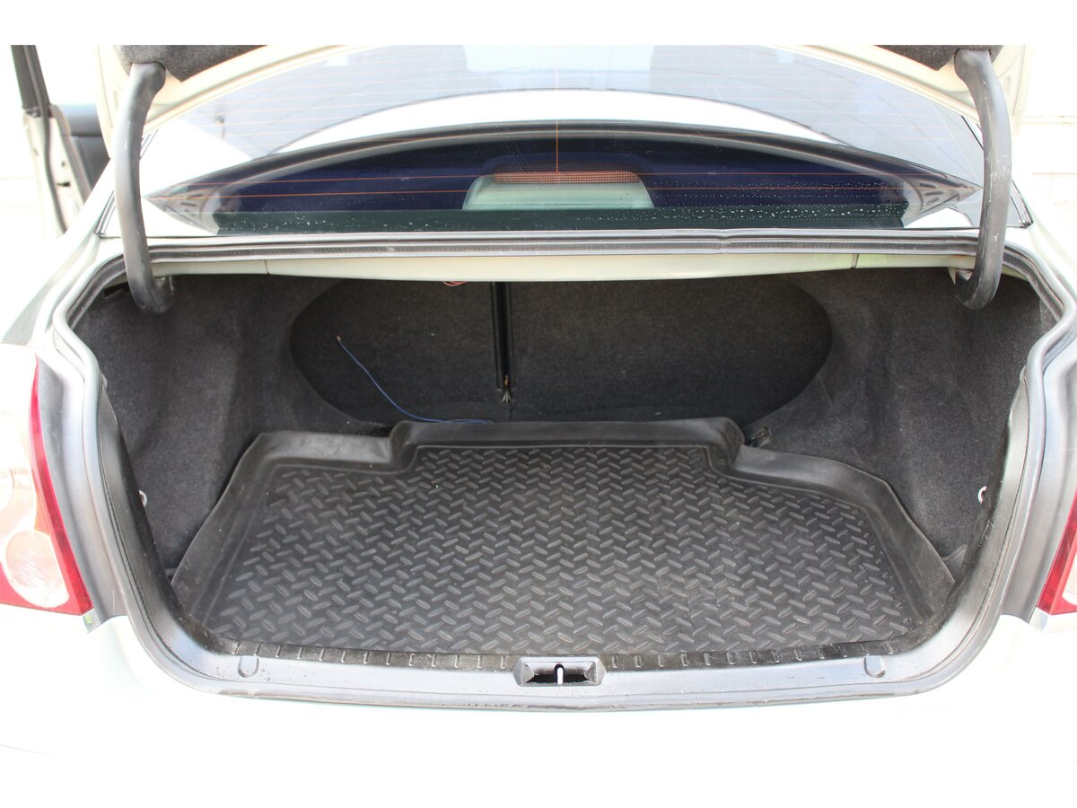 Toyota Avensis, 2006