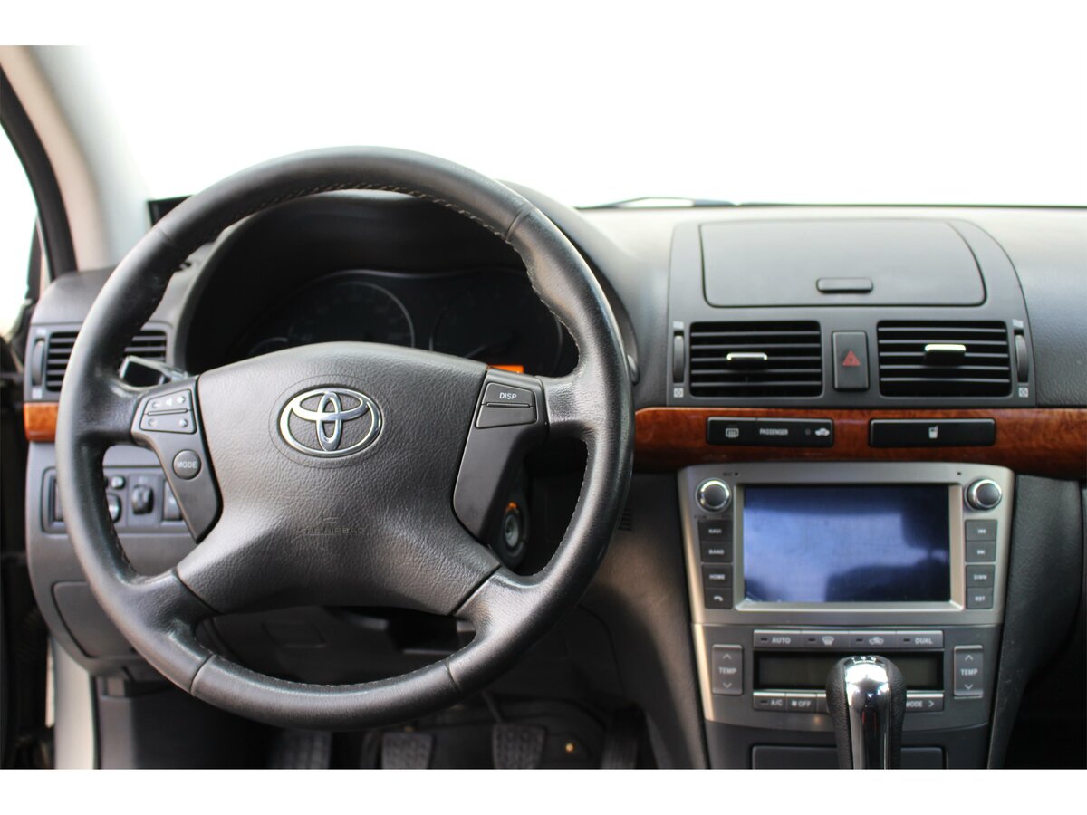 Toyota Avensis, 2006