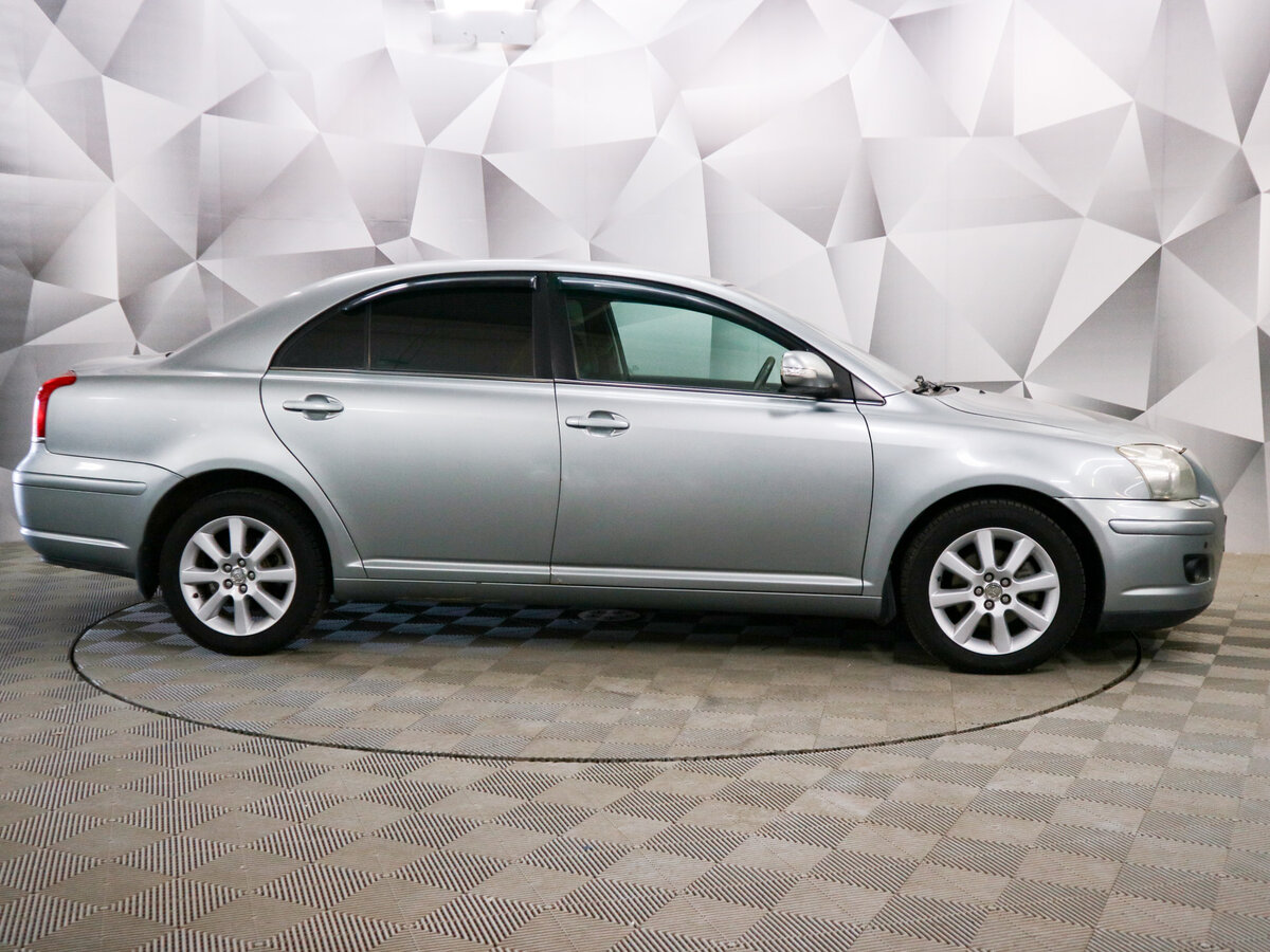 Toyota Avensis, 2008