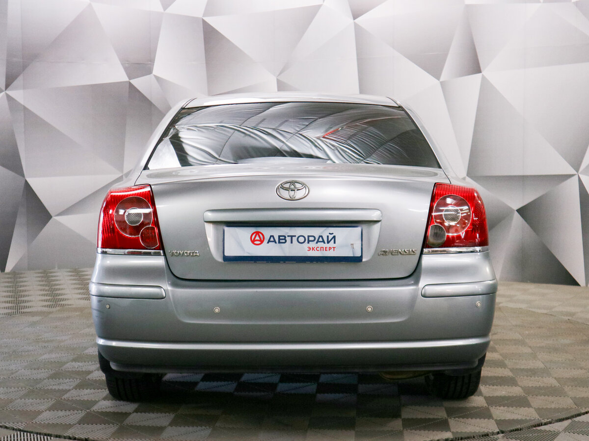 Toyota Avensis, 2008