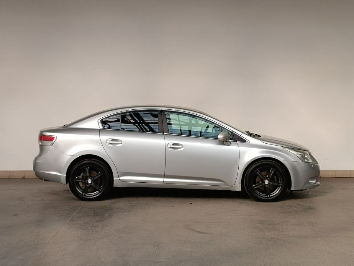 Toyota Avensis, 2009