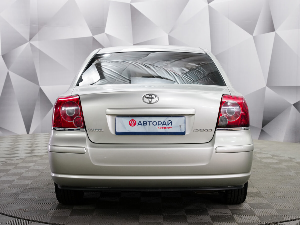 Toyota Avensis, 2006