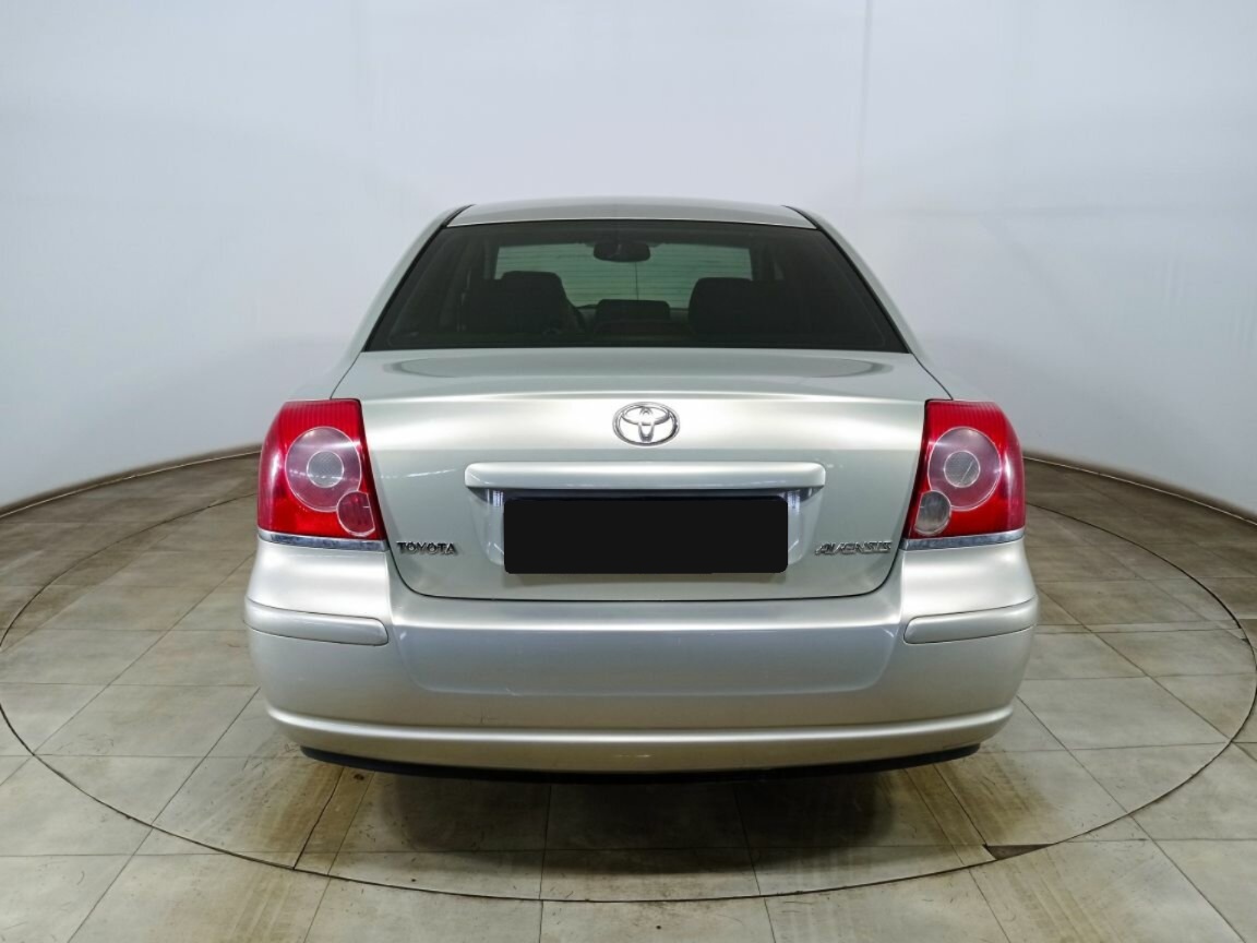 Toyota Avensis, 2006