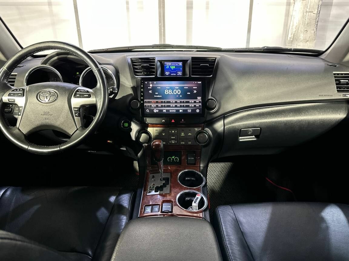 Toyota Highlander, 2011