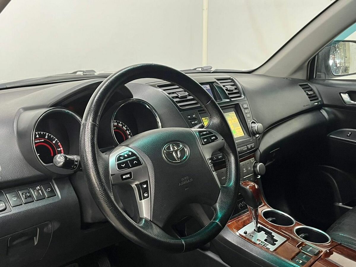Toyota Highlander, 2010