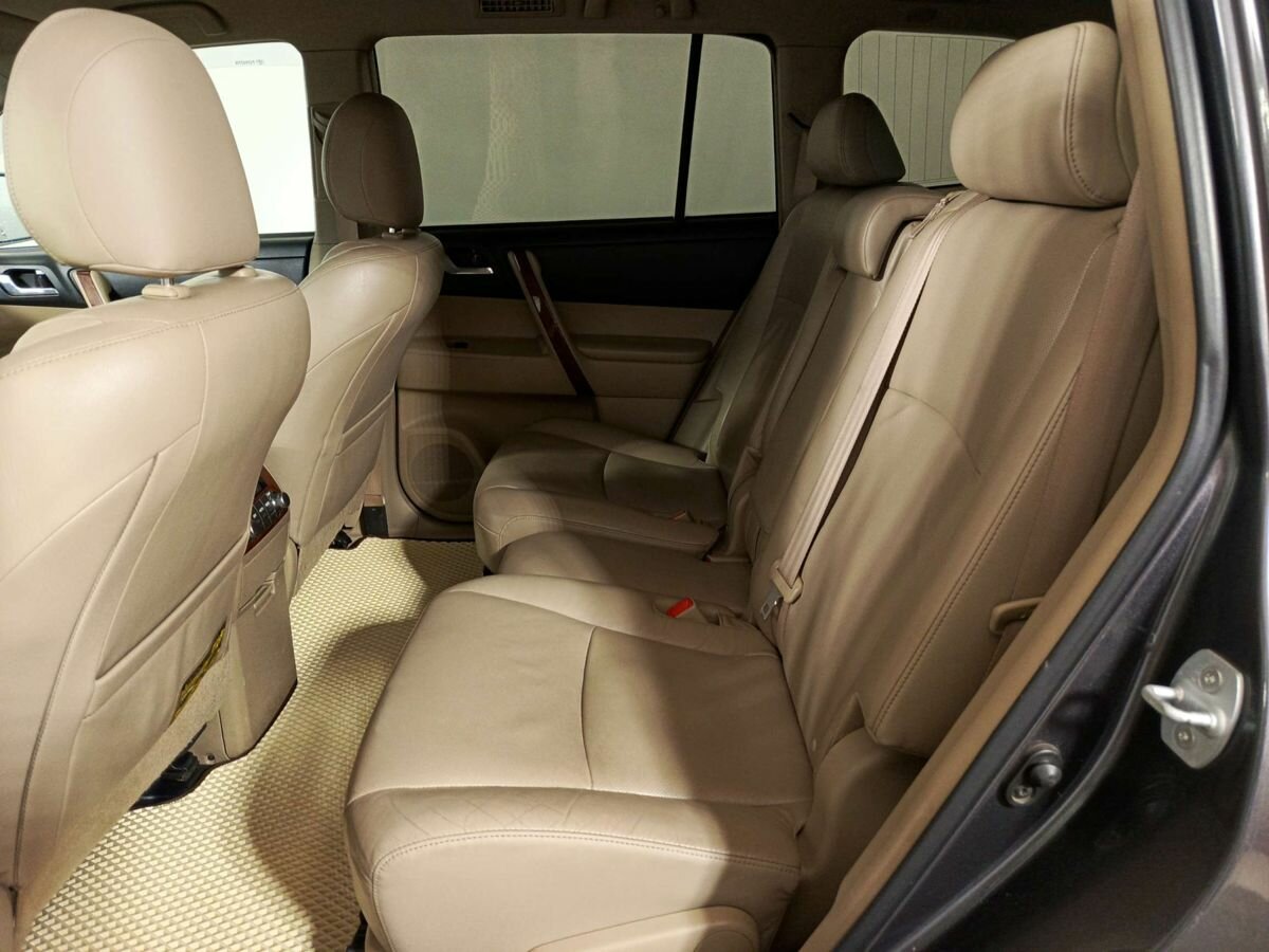 Toyota Highlander, 2010