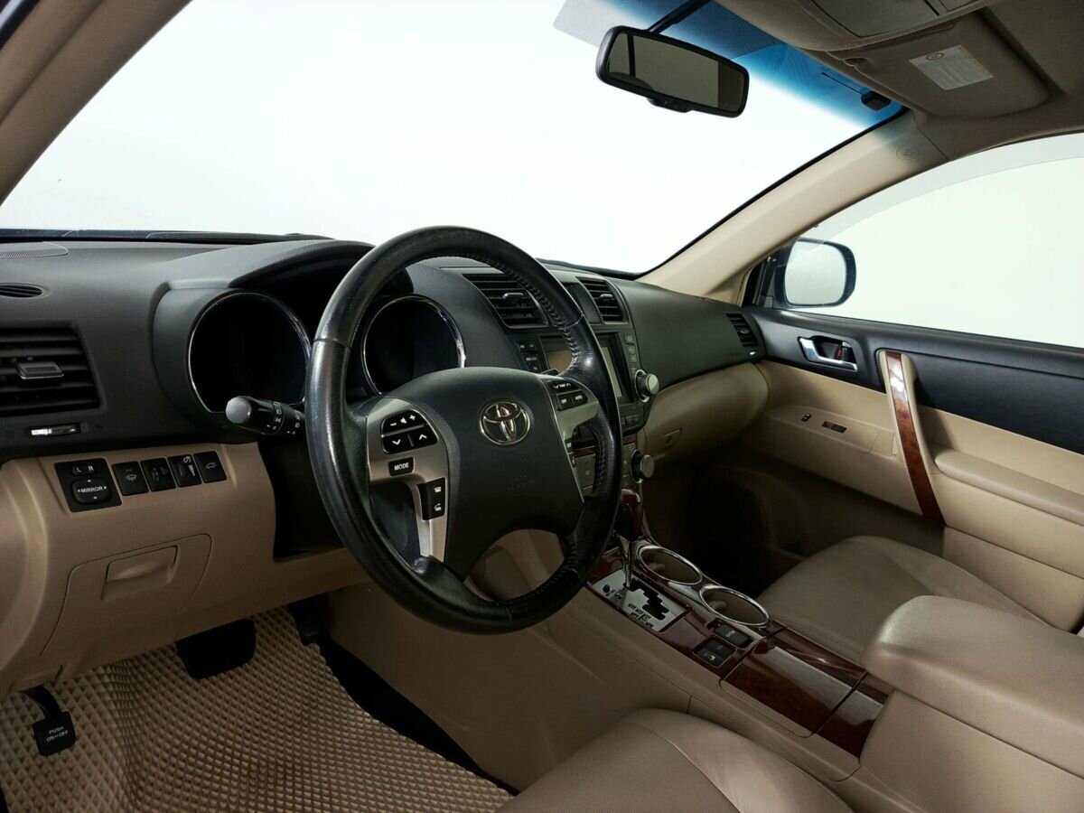 Toyota Highlander, 2010