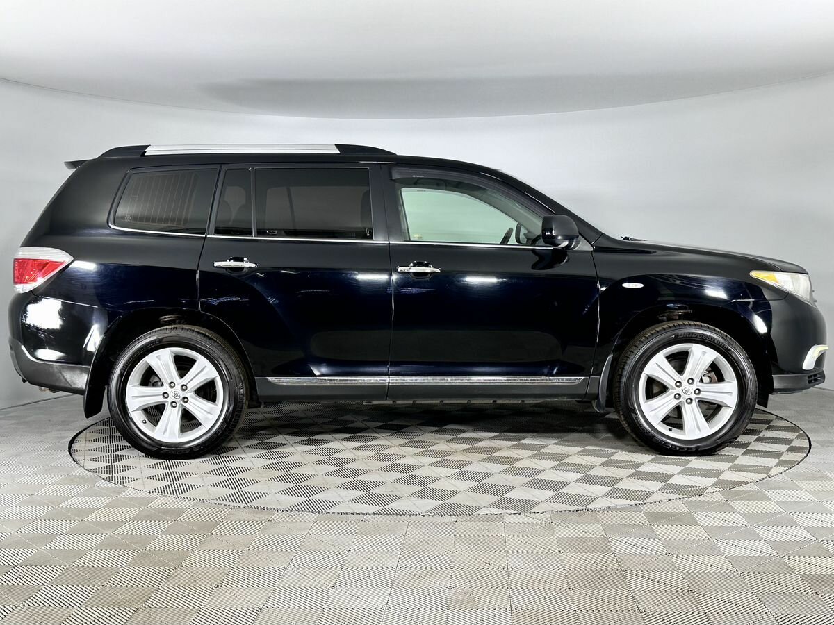 Toyota Highlander, 2011