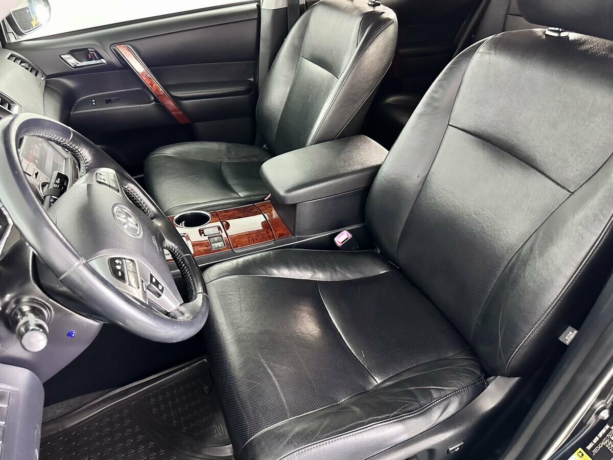 Toyota Highlander, 2011