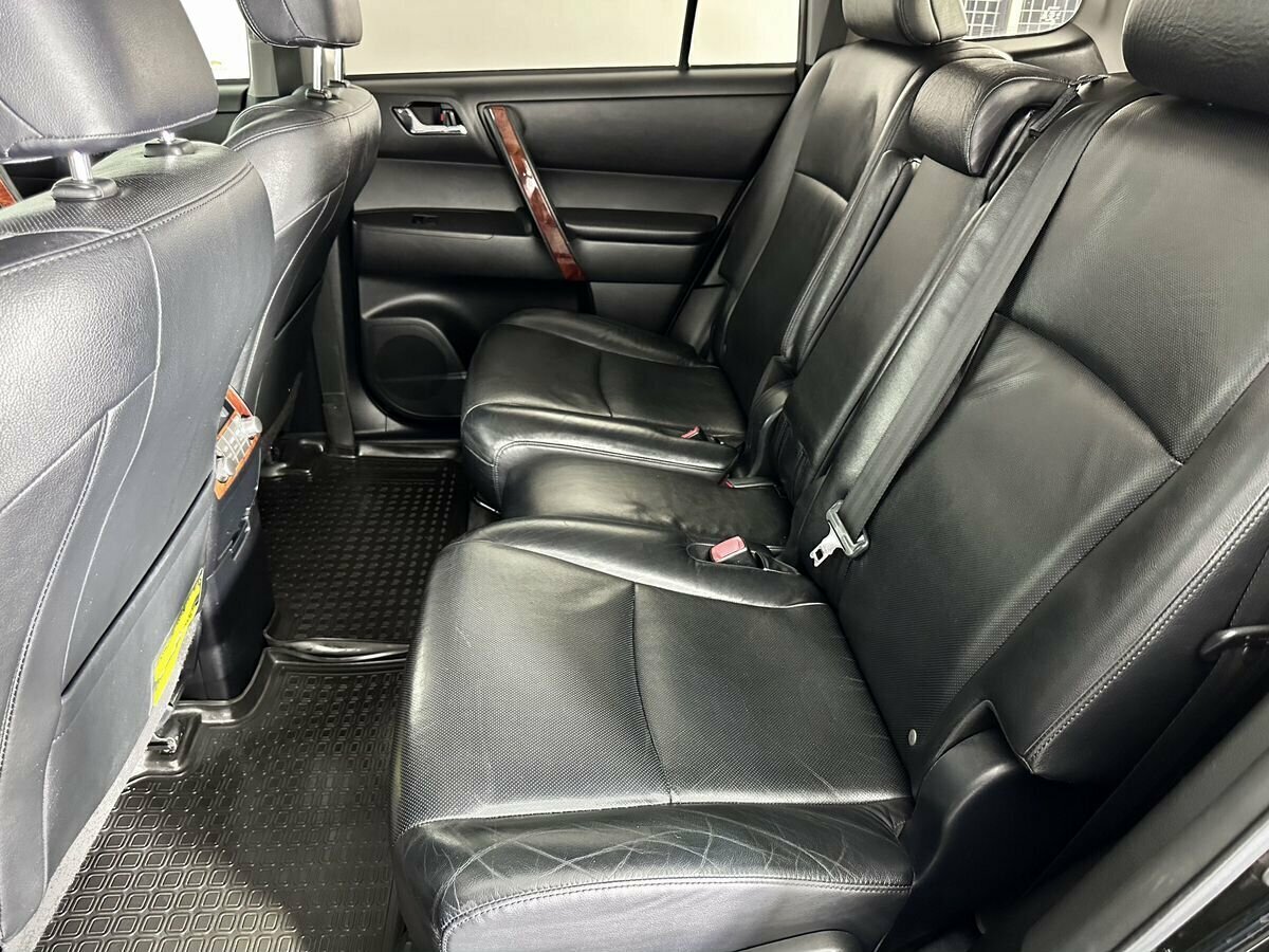 Toyota Highlander, 2011