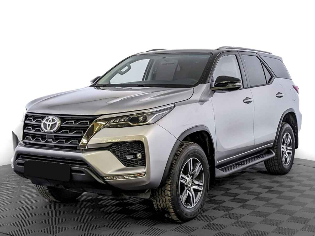 Toyota Fortuner, 2021