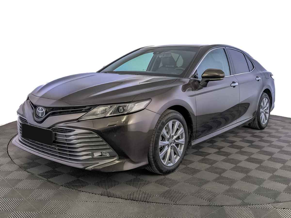 Toyota Camry, 2018