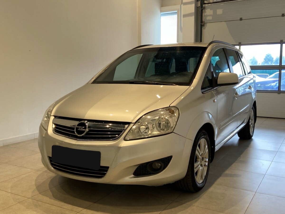 Opel Zafira, 2011