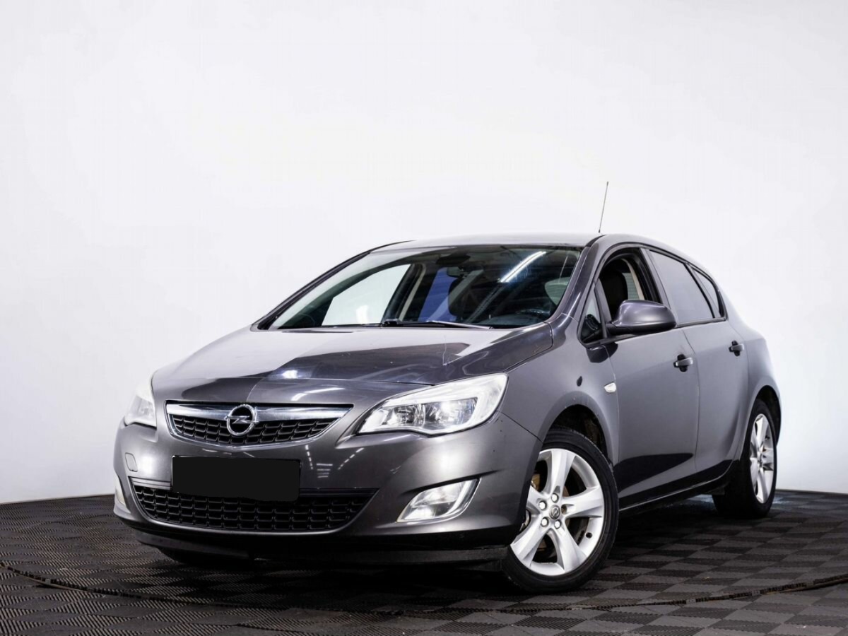 Opel Astra, 2011