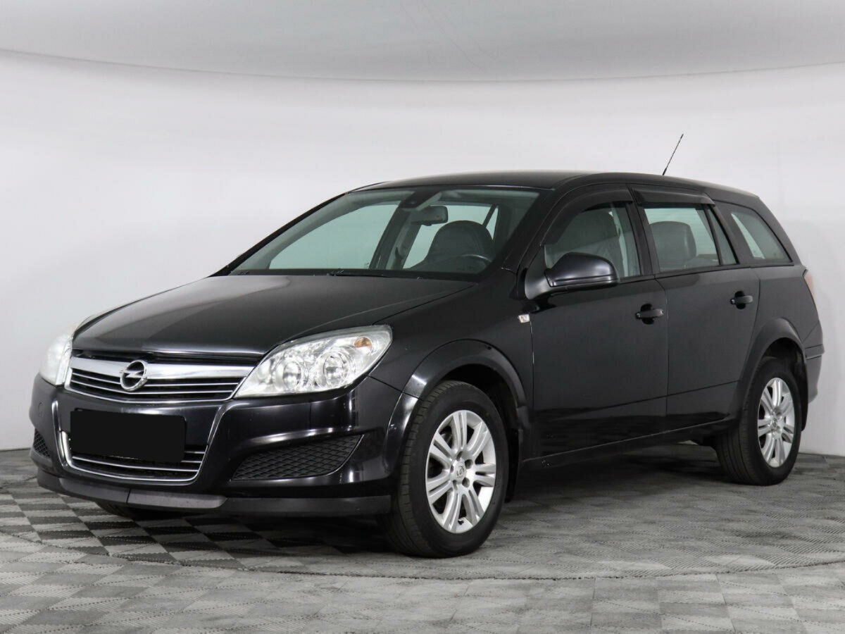 Opel Astra, 2011