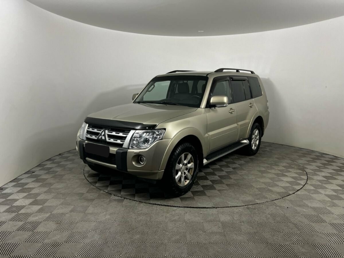 Mitsubishi Pajero, 2012