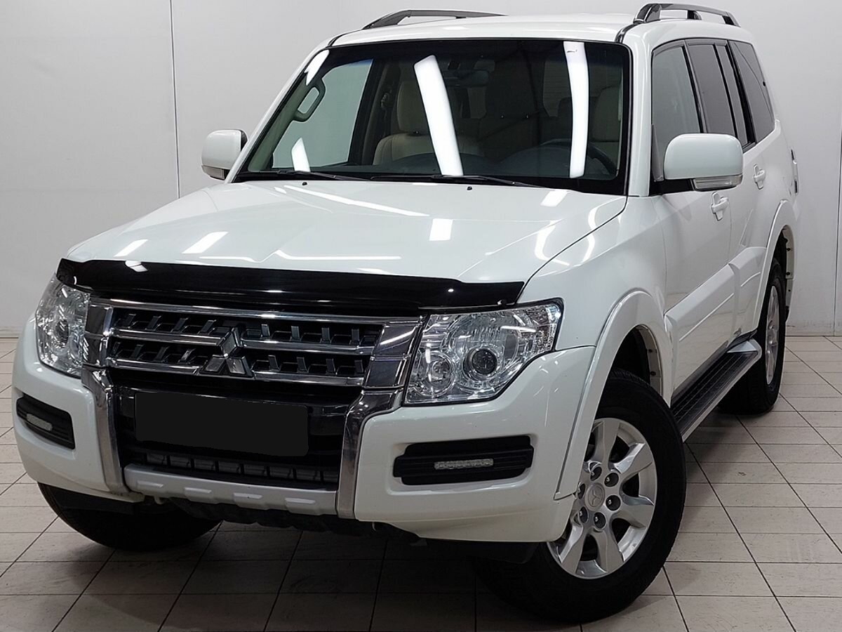 Mitsubishi Pajero, 2015