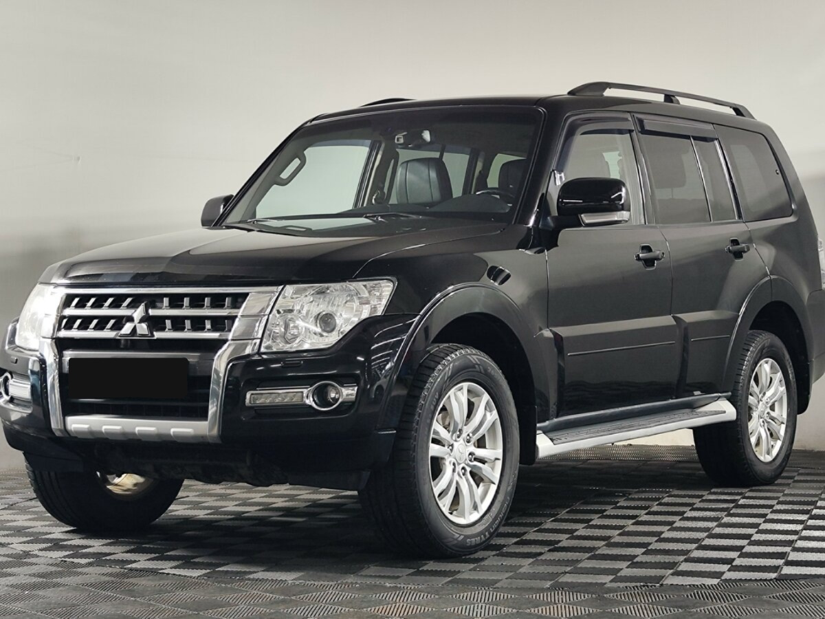 Mitsubishi Pajero, 2015