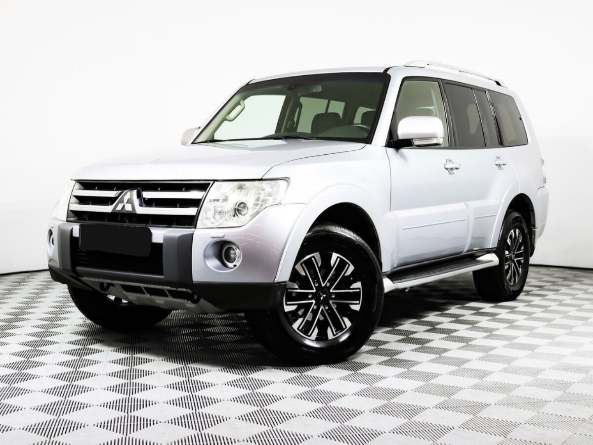 Mitsubishi Pajero, 2011