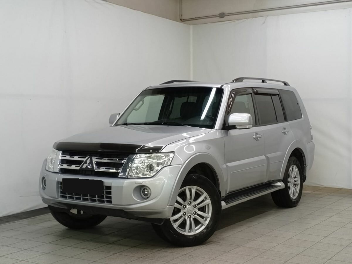 Mitsubishi Pajero, 2011