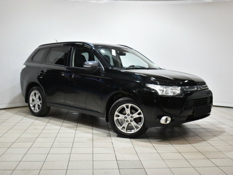 Mitsubishi Outlander, 2013
