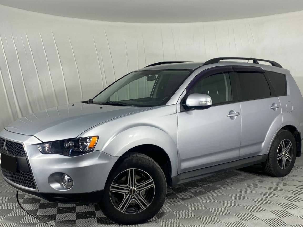 Mitsubishi Outlander, 2011