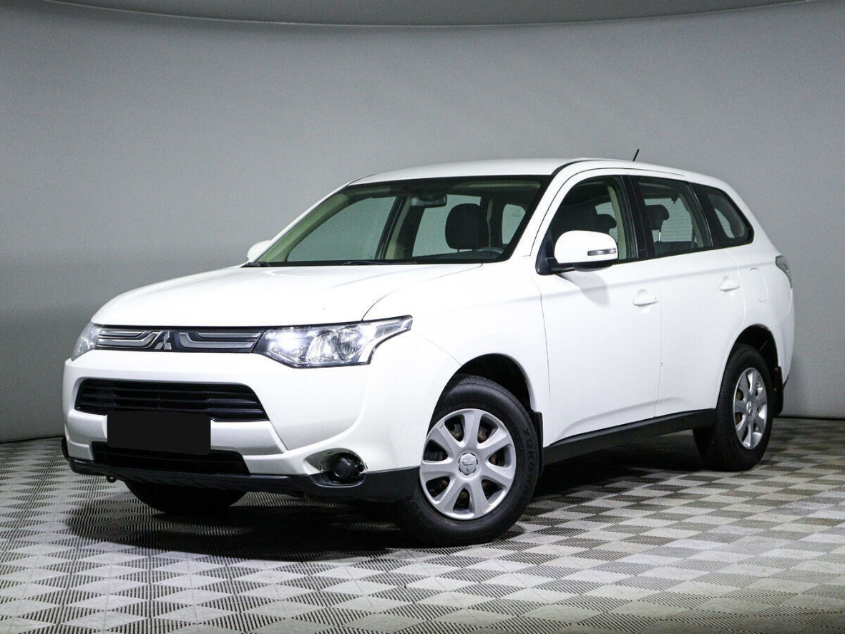 Mitsubishi Outlander, 2013